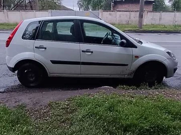 Авто Ford Fiesta 2007 № 8042969