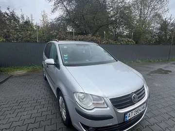 Авто Volkswagen Touran 2007 № 8043275