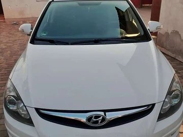 Авто Hyundai I30 2012 № 8043311