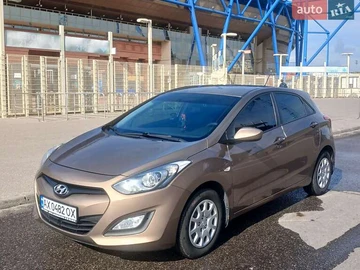 Авто Hyundai I30 2013 № 8043332