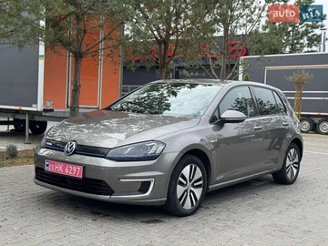 Авто Volkswagen E-Golf 2015 № 8043344