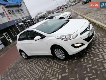 Авто Hyundai I30 2013 № 8043355