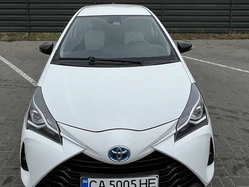 Авто Toyota Yaris 2019 № 8043699