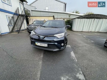 Авто Toyota Rav4 2018 № 8043874