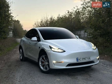 Авто Tesla Model Y 2021 № 8043893