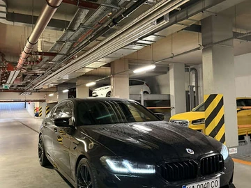 Авто BMW 5 Series 2018 № 8044005