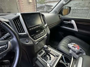 Авто Toyota Land Cruiser 2020 № 8044021
