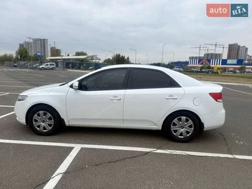 Авто KIA Cerato 2011 № 8044712