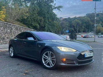 Авто Tesla Model S 2013 № 8044762