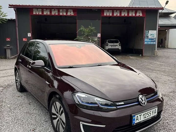Авто Volkswagen E-Golf 2017 № 8044768