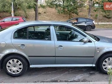 Авто Skoda Octavia 2002 № 8045133