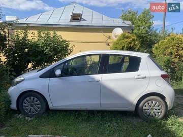 Авто Toyota Yaris 2013 № 8045309