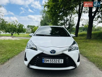 Авто Toyota Yaris 2020 № 8045386