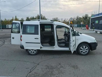 Авто Volkswagen Caddy 2008 № 8045452
