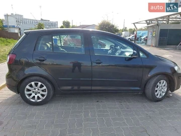 Авто Volkswagen Golf Plus 2006 № 8045456