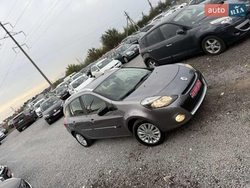 Авто Renault Clio 2011 № 8045459