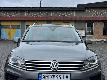 Авто Volkswagen Touareg 2015 № 8045634