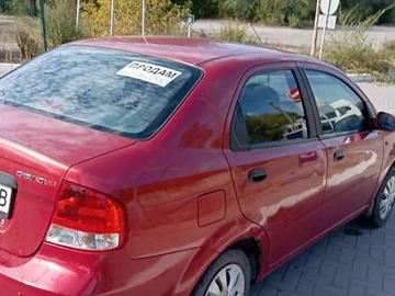 Авто Chevrolet Aveo 2005 № 8045652