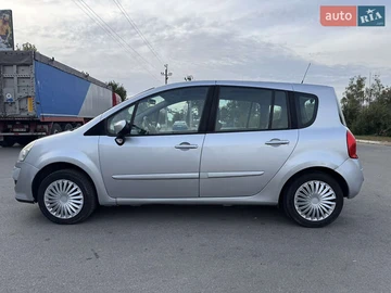 Авто Renault Grand Modus 2009 № 8045665
