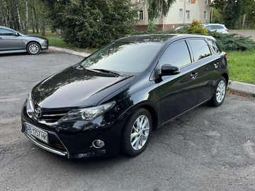 Авто Toyota Auris 2014 № 8046218