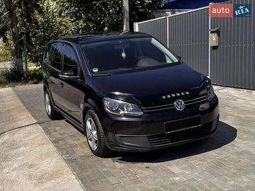 Авто Volkswagen Touran 2013 № 8046222