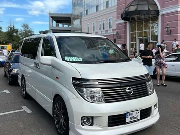 Авто Nissan Elgrand 2003 № 8046239