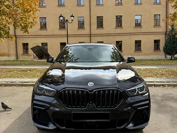 Авто BMW X6 2022 № 8046565
