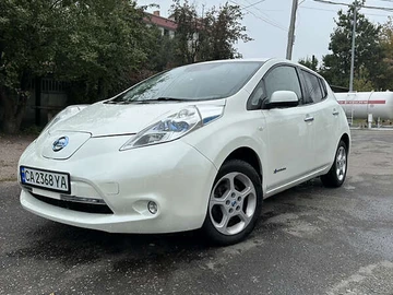 Авто Nissan Leaf 2010 № 8046736
