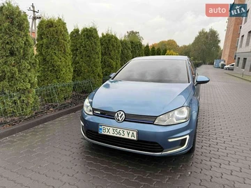 Авто Volkswagen E-Golf 2016 № 8046886