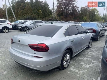 Авто Volkswagen Passat 2017 № 8046889