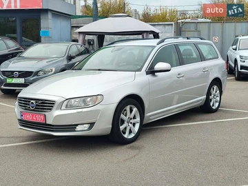 Авто Volvo V70 2015 № 8046961