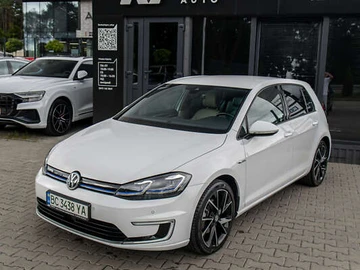 Авто Volkswagen E-Golf 2018 № 8046963
