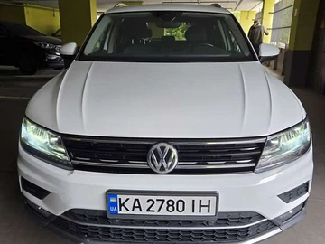 Авто Volkswagen Tiguan 2018 № 8047223