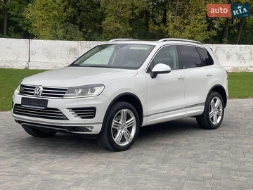 Авто Volkswagen Touareg 2016 № 8047241