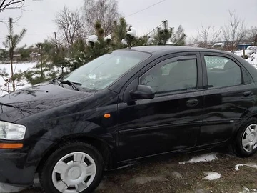 Авто Chevrolet Aveo 2005 № 8047265