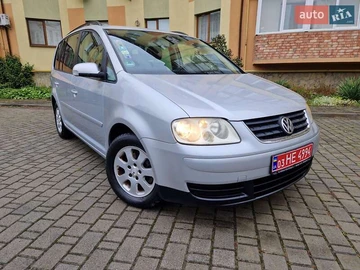 Авто Volkswagen Touran 2005 № 8047344