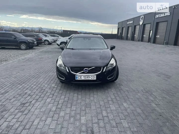 Авто Volvo V60 2012 № 8047608