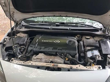 Авто Opel Astra 2015 № 8047613