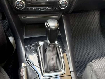 Авто Mazda 3 2015 № 8047651