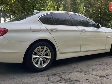 Авто BMW 5 Series 2012 № 8047889