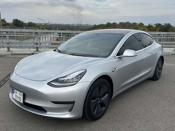 Авто Tesla Model 3 2018 № 8047915