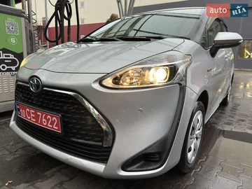 Авто Toyota Sienta 2019 № 8048686