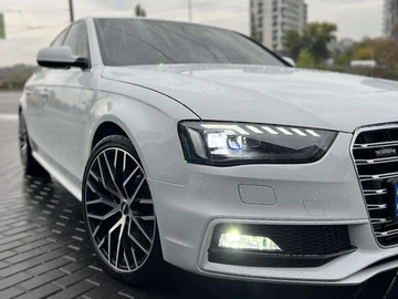 Авто Audi A4 2015 № 8048804