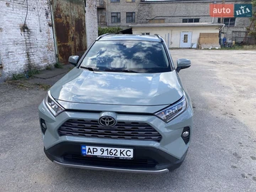Авто Toyota Rav4 2020 № 8049010