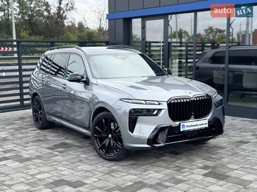 Авто BMW X7 2022 № 8049070