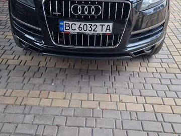 Авто Audi Q7 2015 № 8050001