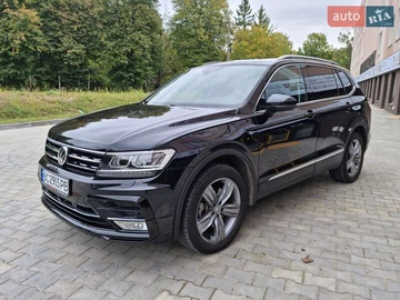 Авто Volkswagen Tiguan 2020 № 8050269