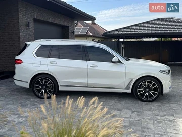 Авто BMW X7 2020 № 8050551