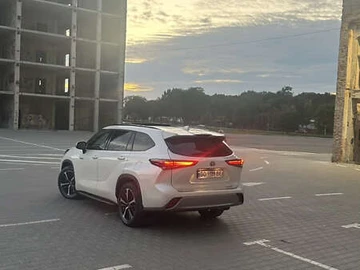 Авто Toyota Highlander 2021 № 8050552