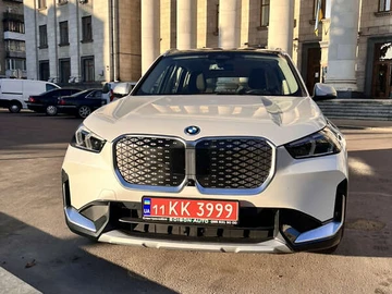 Авто BMW Ix1 2023 № 8050723